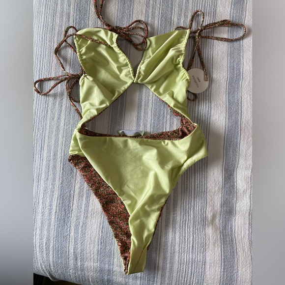 Tularosa Salma reversible swim - Picture 2 of 5